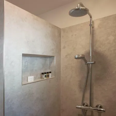 Gospodarstwo wiejskie Hillside House Residence *