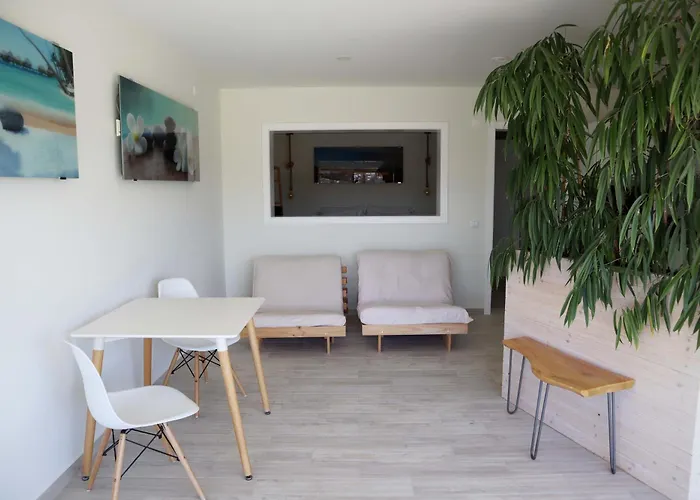 Casa de Campo Hillside House & *