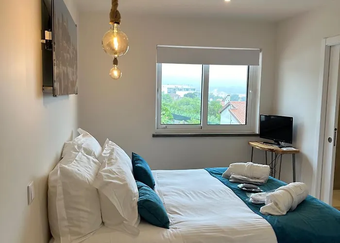 Hillside House & * Foz do Arelho