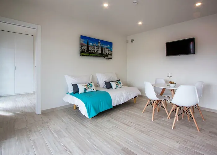 Hillside House & Casa de Campo Foz do Arelho